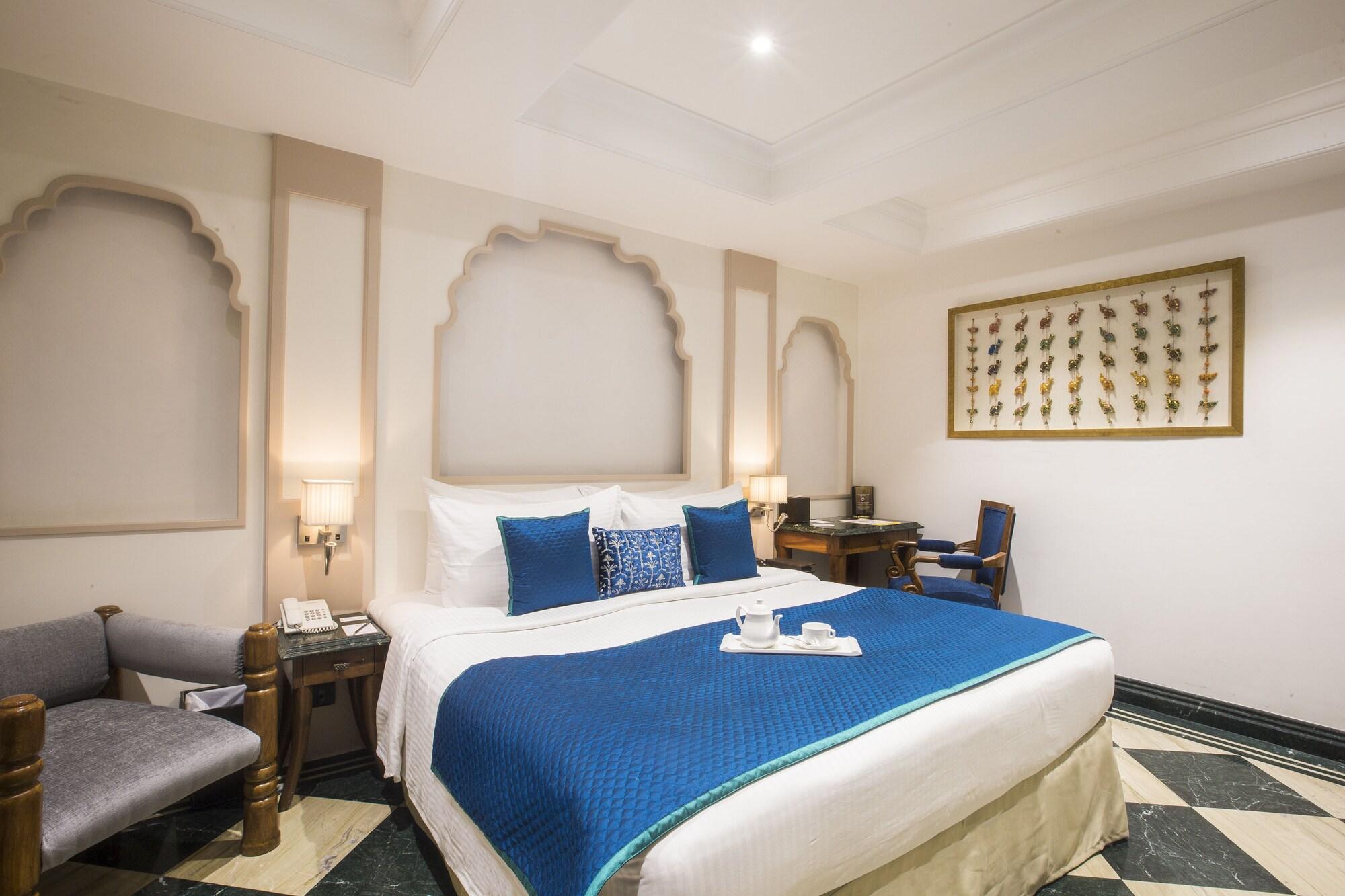 Hotel Bawa Continental Мумбай Екстериор снимка