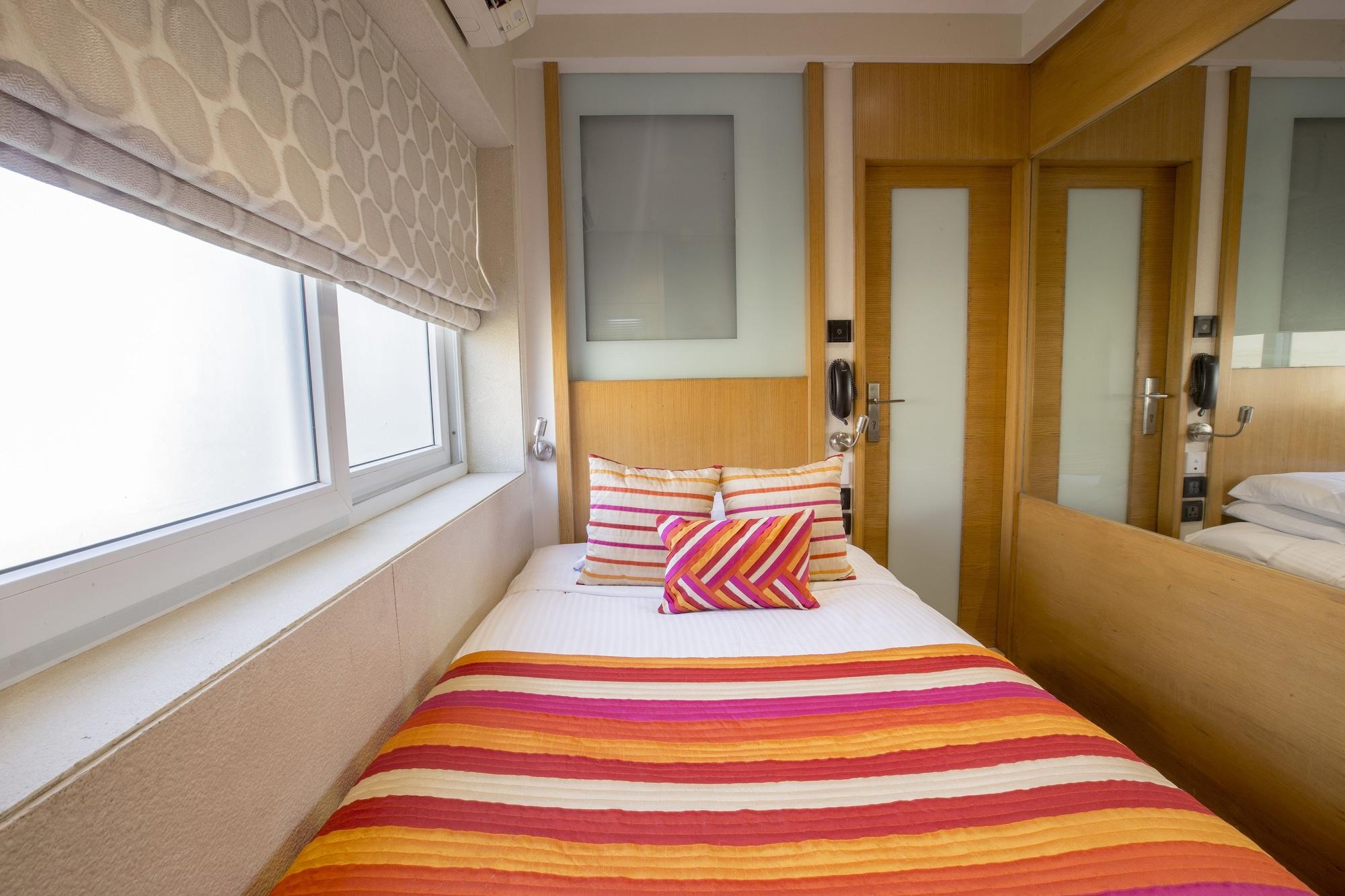 Hotel Bawa Continental Мумбай Екстериор снимка