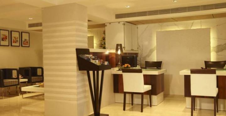 Hotel Bawa Continental Мумбай Екстериор снимка