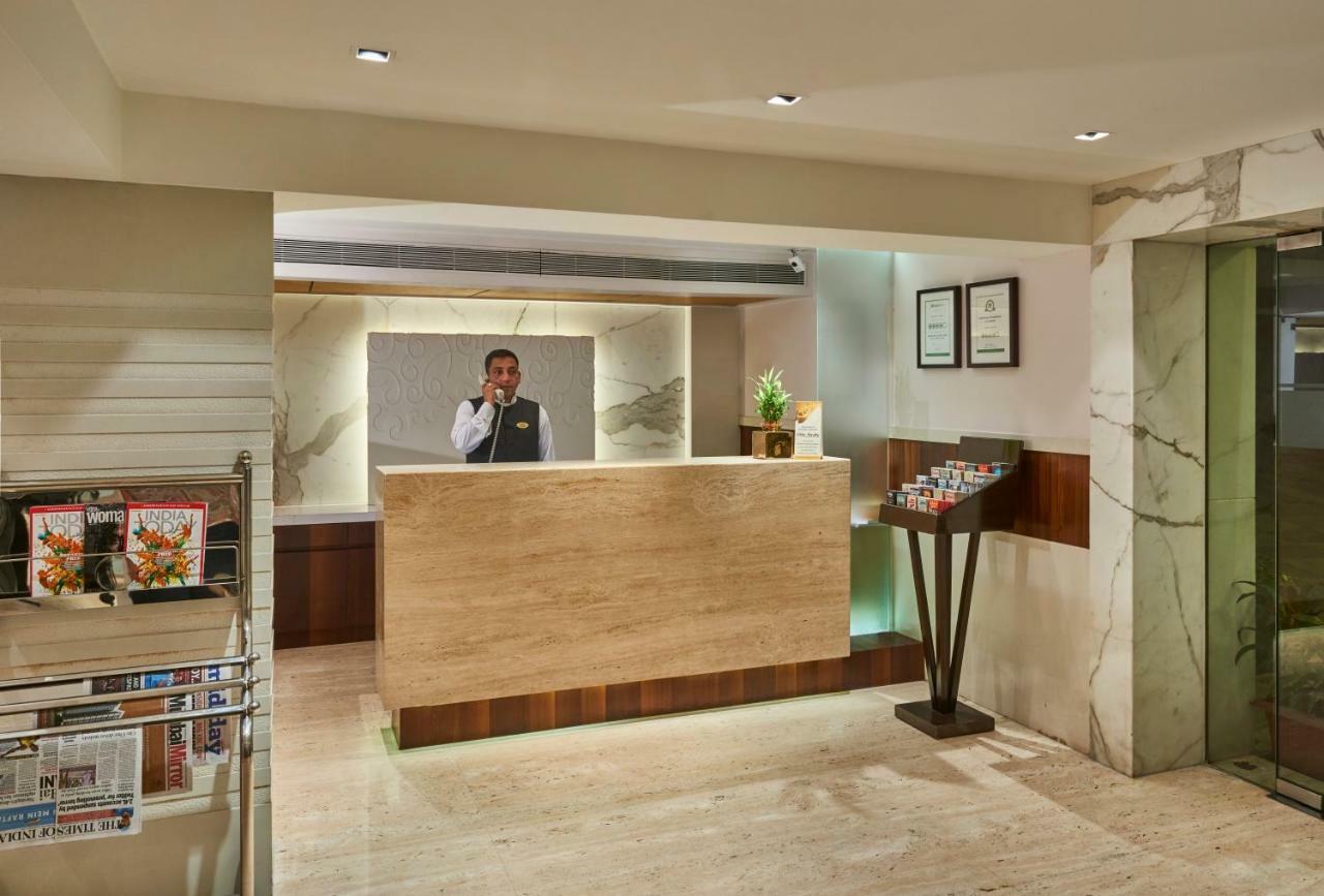 Hotel Bawa Continental Мумбай Екстериор снимка
